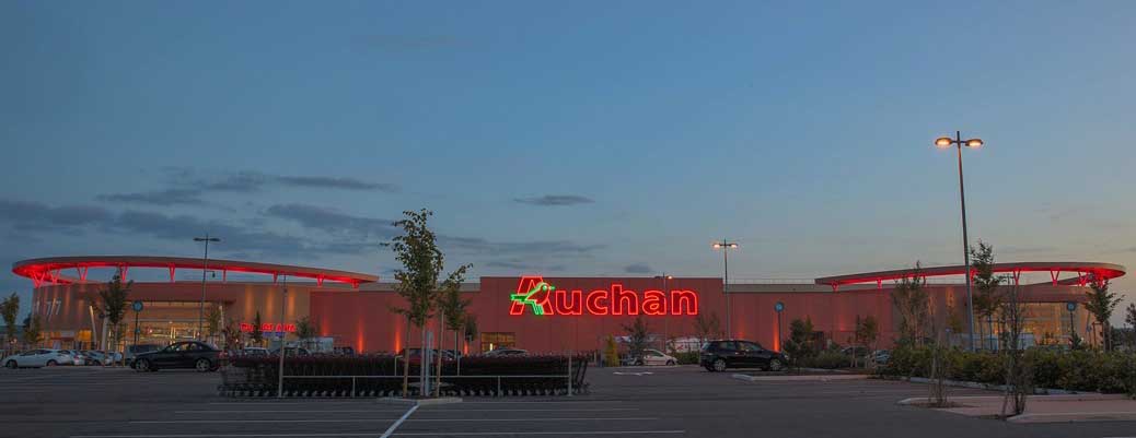 Construction d’un centre commercial AUCHAN et d'une galerie marchande de 35 boutiques à Sens dans l'Yonne (89)