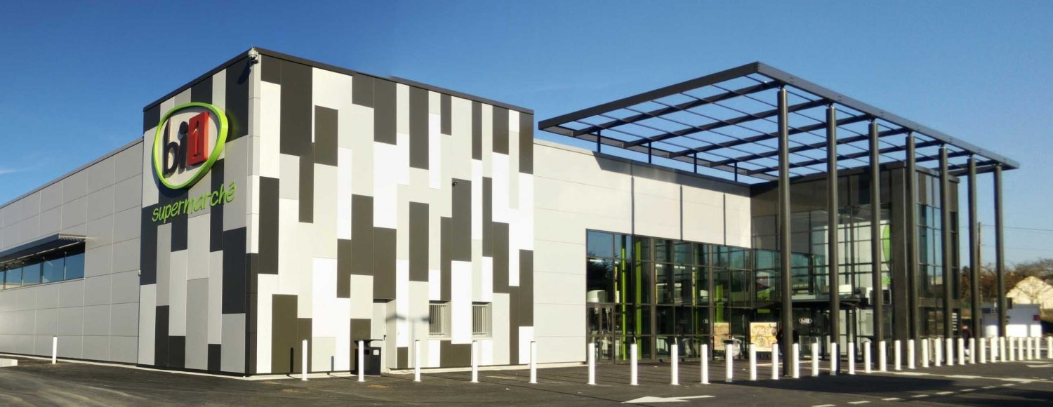 Fabrication d'une grande surface à l’enseigne « Bi1 » avec RETAIL 5 boutiques à Aillant sur Tholon dans l'Yonne (89)